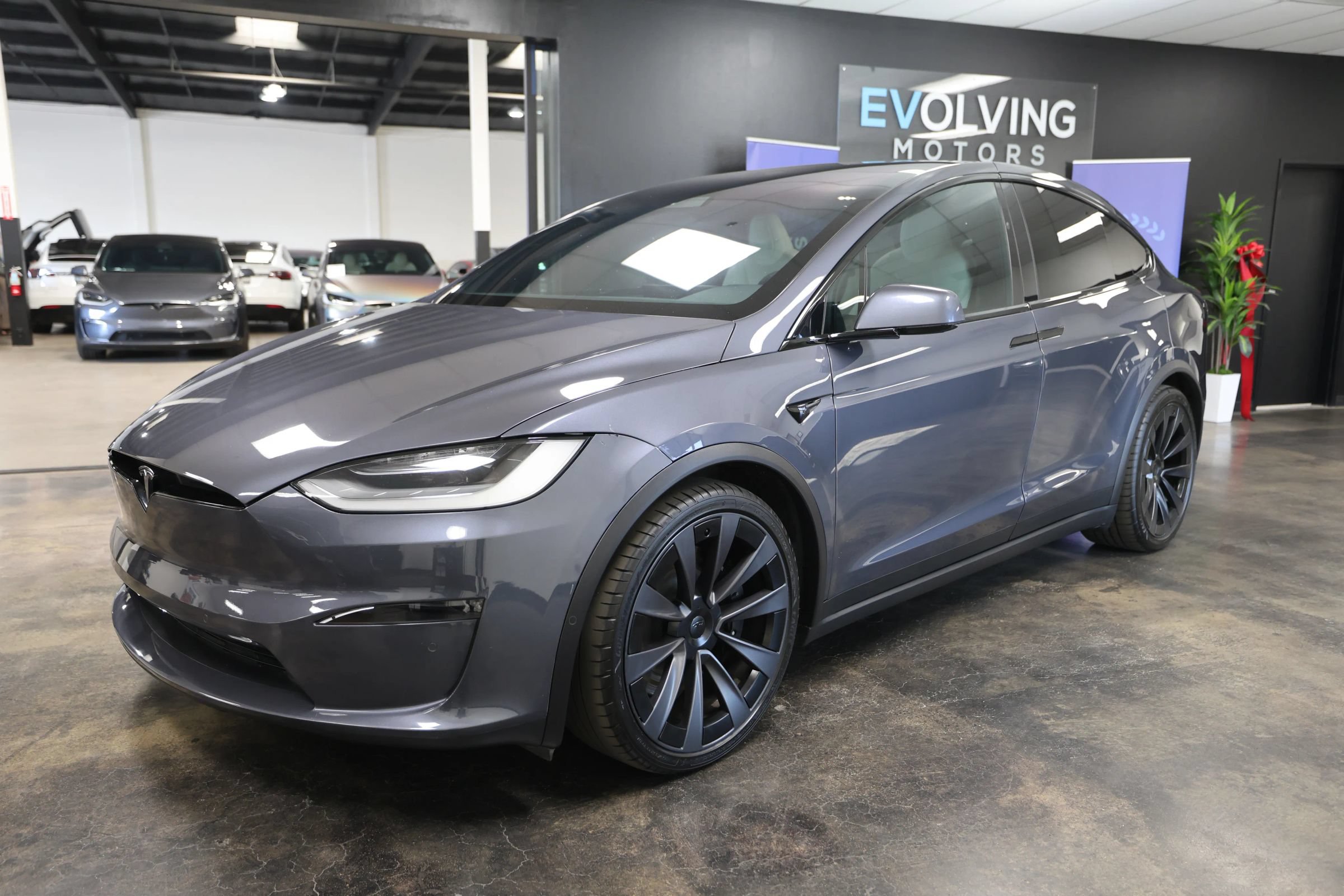 Used 2022 Tesla Model X Plaid AWD/4WD image 4