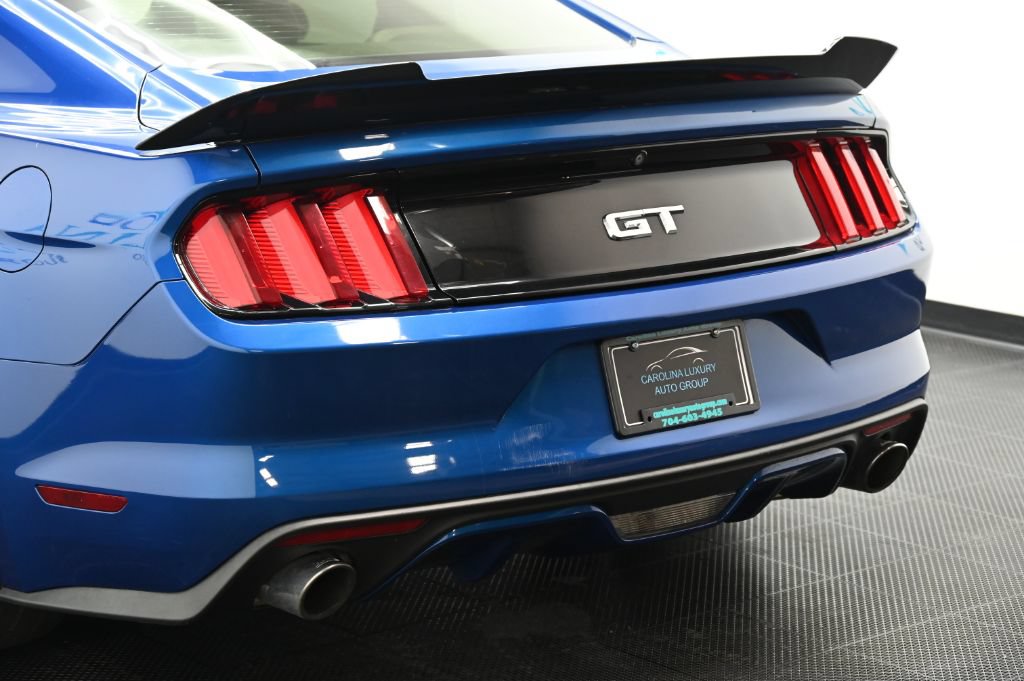 Used 2017 Ford Mustang GT Premium w/ GT Performance Package RWD image 13