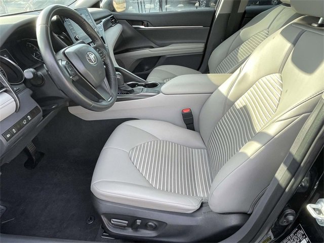 Used 2024 Toyota Camry SE image 15
