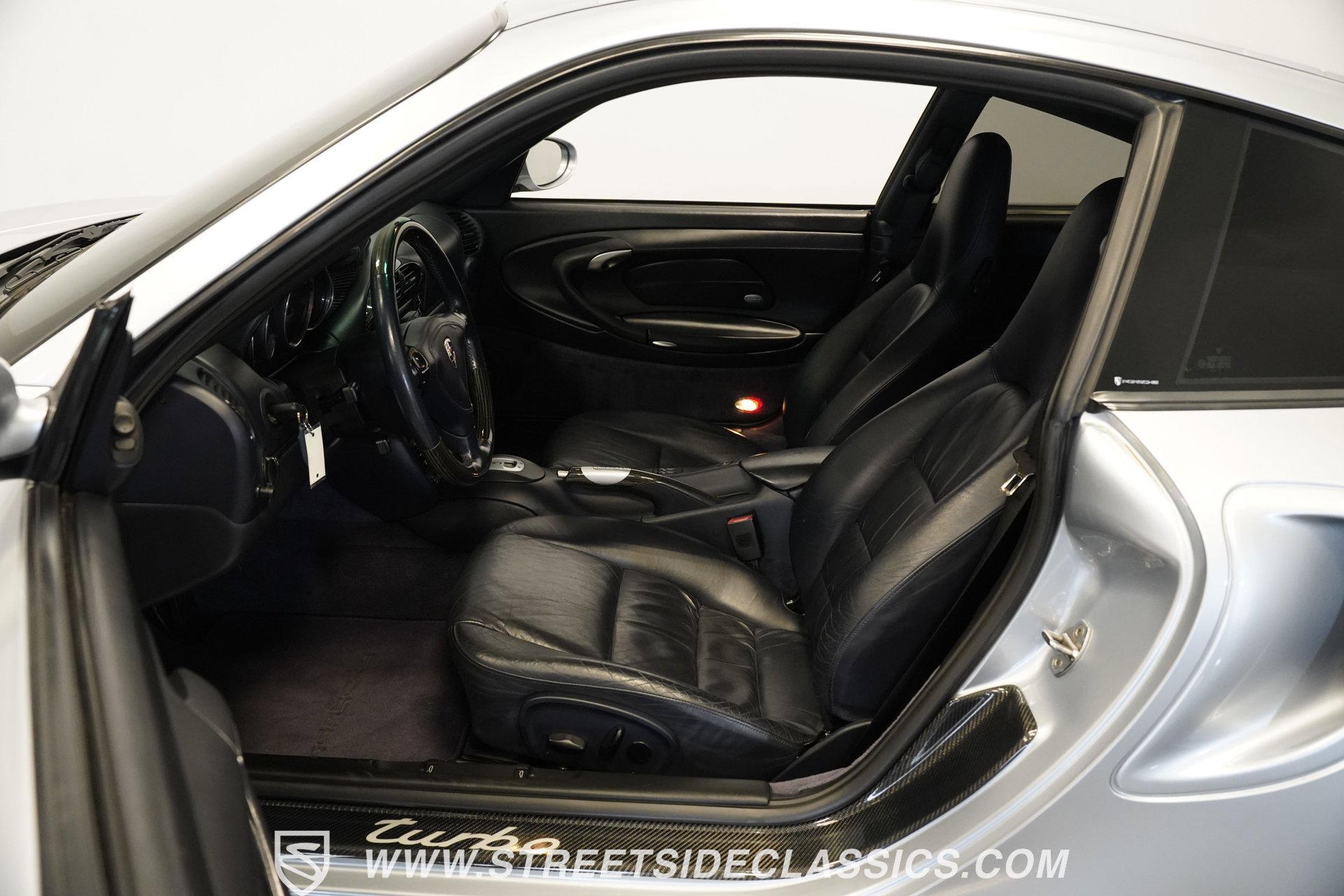 Used 2002 Porsche 911 Turbo image 38