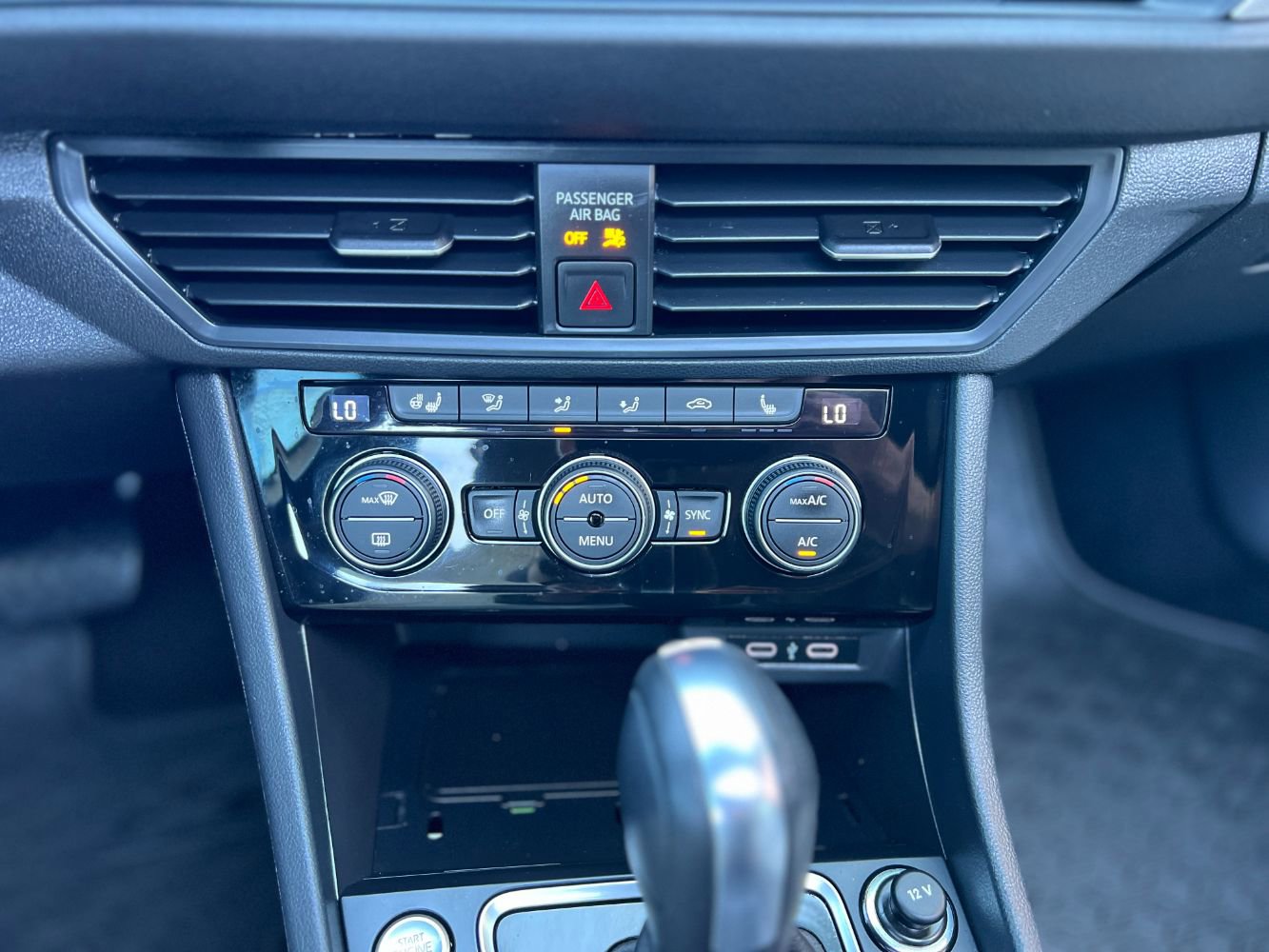 Used 2021 Volkswagen Jetta R-Line w/ R-Line Cold Weather Package image 19