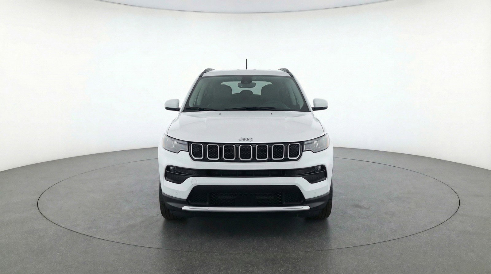 Used 2025 Jeep Compass Limited AWD/4WD image 2