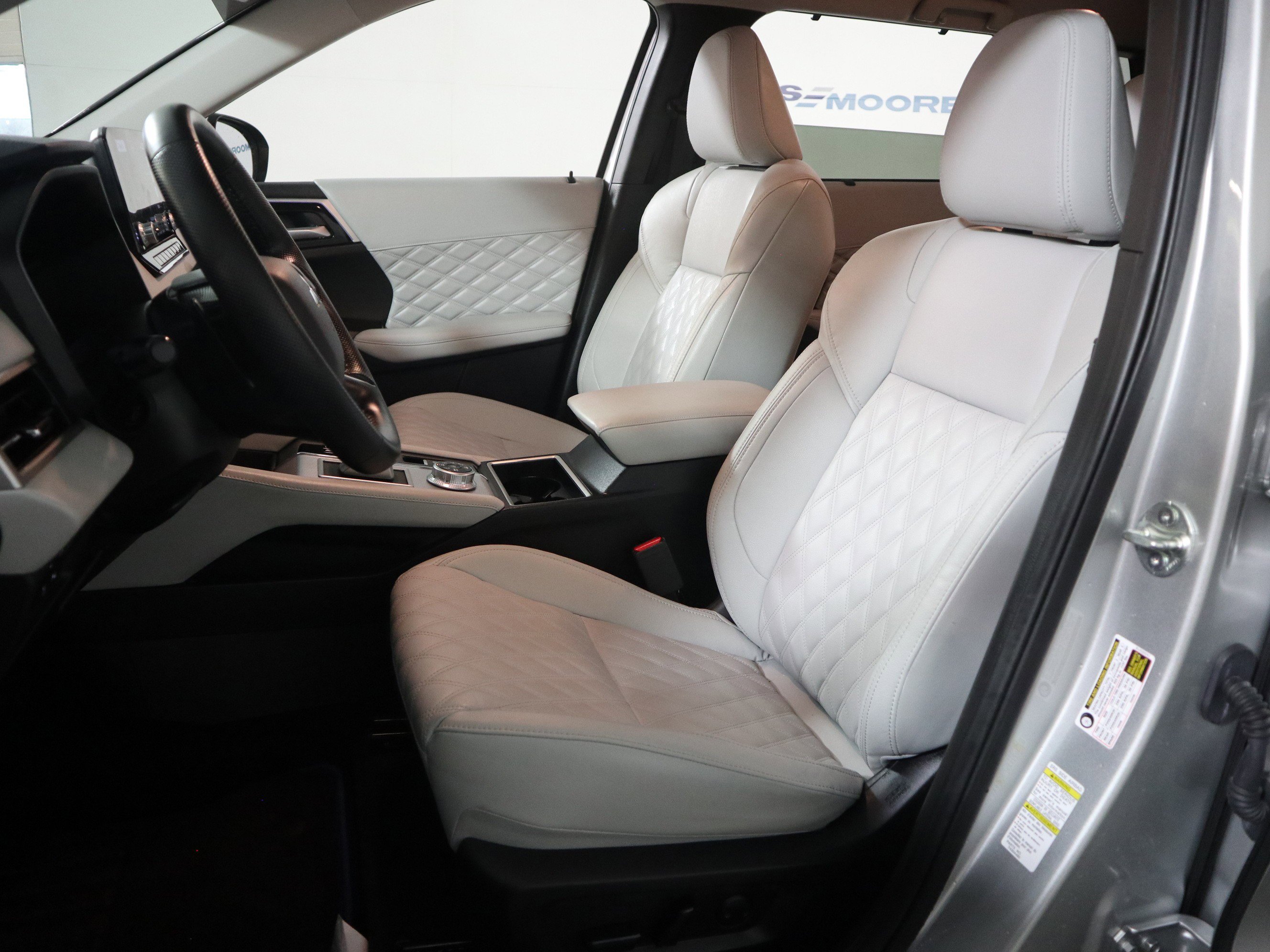 Used 2024 Mitsubishi Outlander SEL image 22