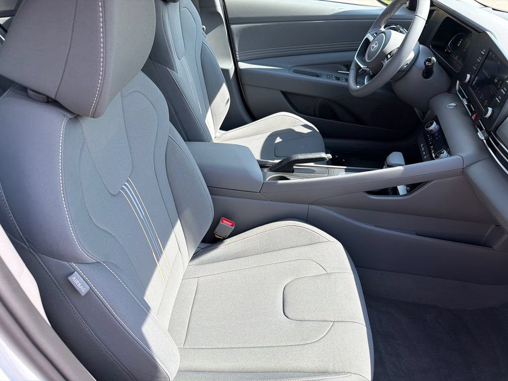 New 2026 Hyundai Elantra Sport FWD image 14