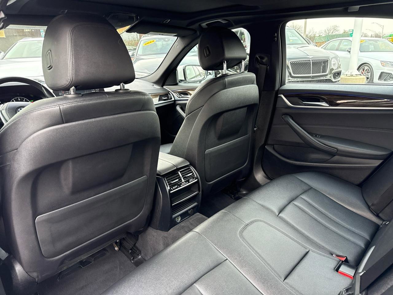 Used 2019 BMW 530i xDrive w/ Convenience Package image 26