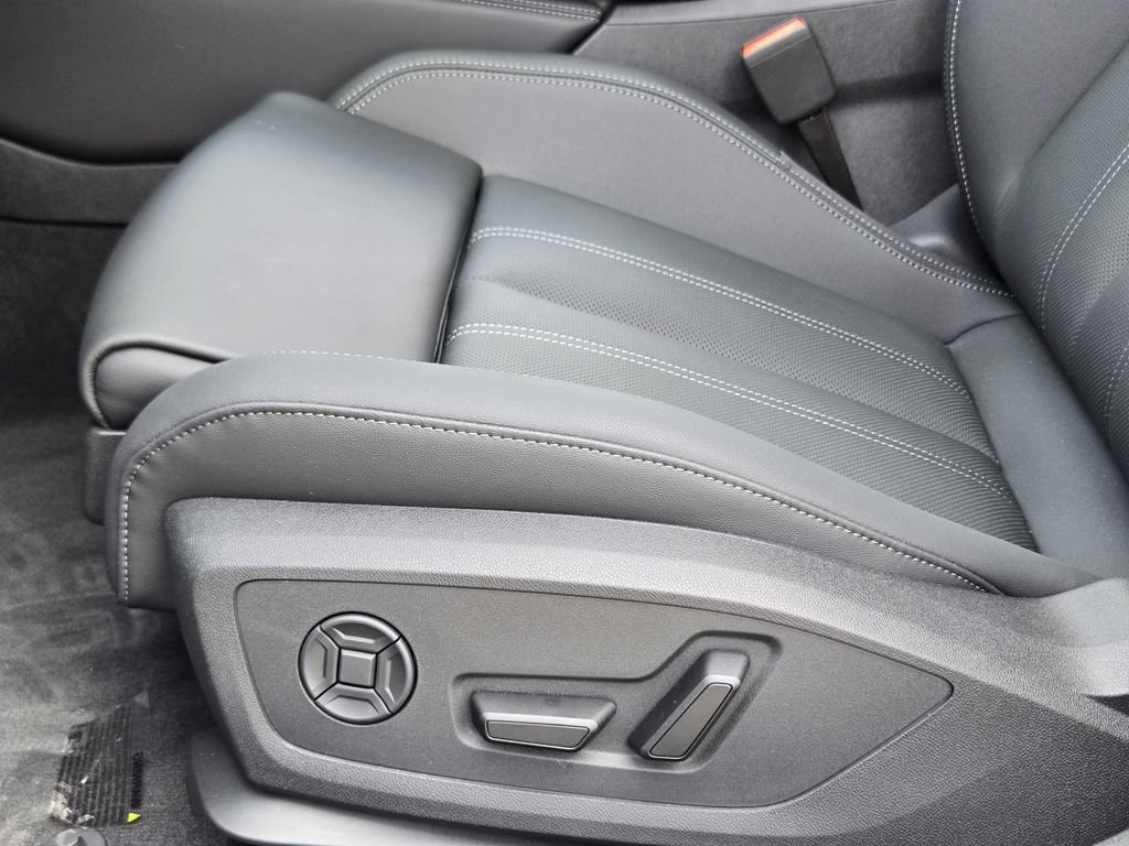 New 2026 Audi A6 Premium Plus AWD/4WD image 30