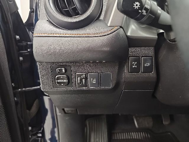 Used 2017 Toyota RAV4 SE AWD/4WD image 17