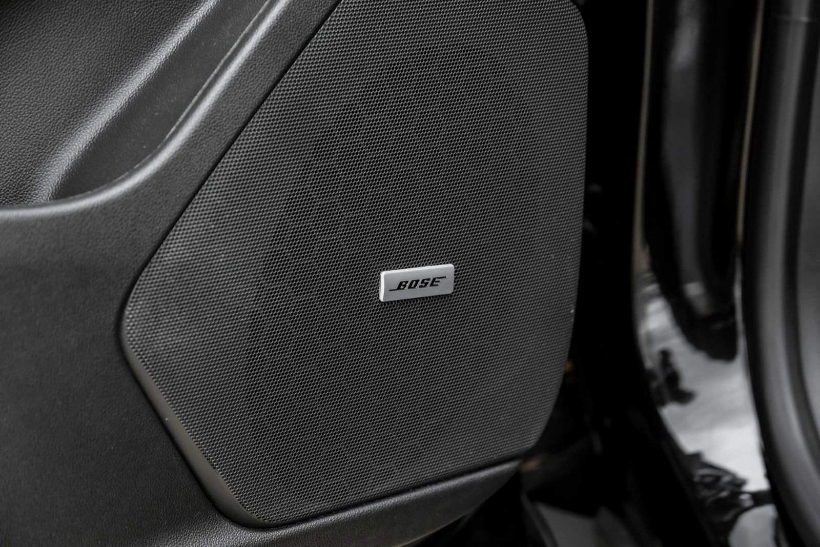 Used 2017 Cadillac XT5 Platinum image 57