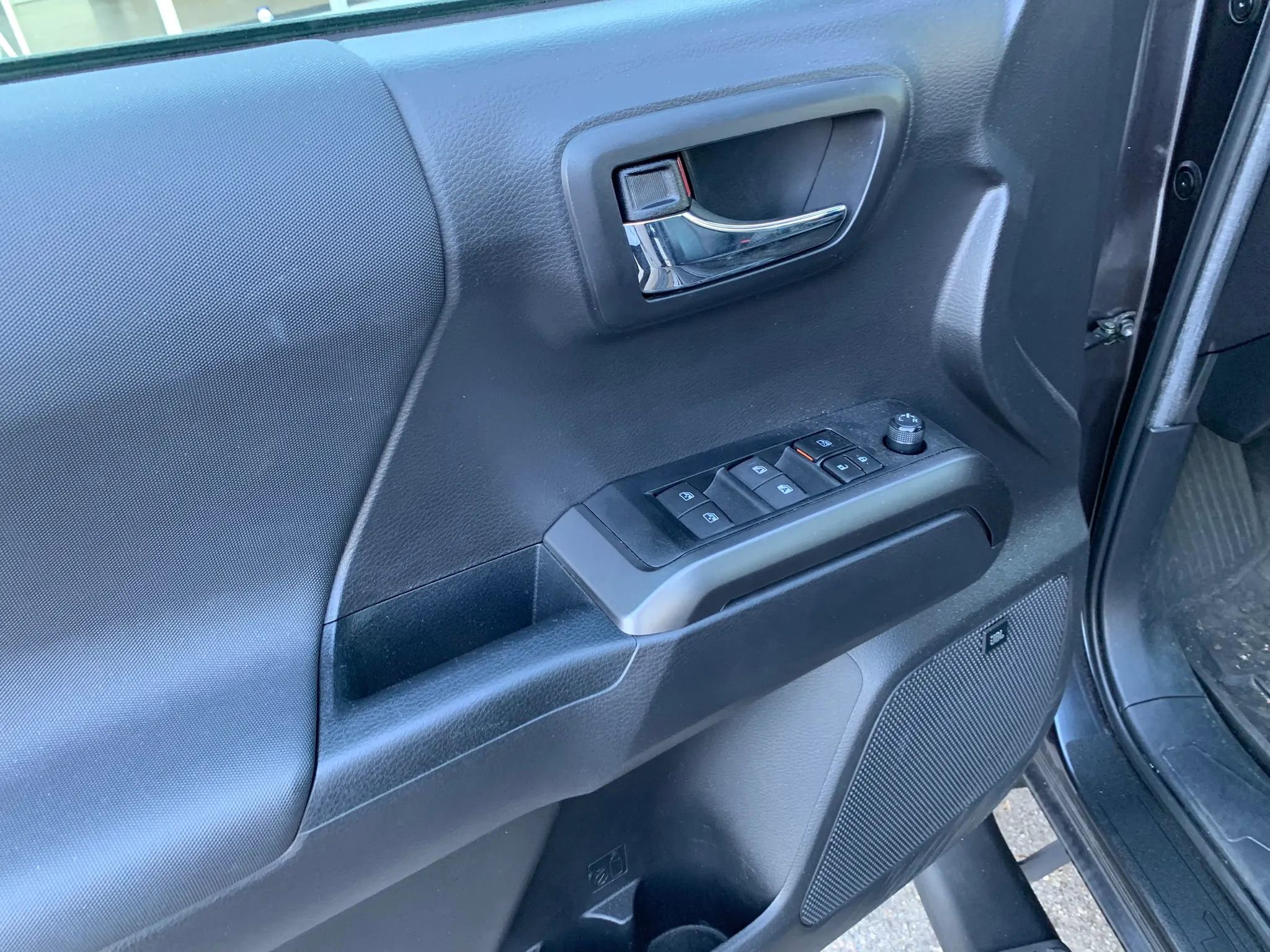 Used 2022 Toyota Tacoma TRD Sport w/ TRD Premium Sport Package image 26