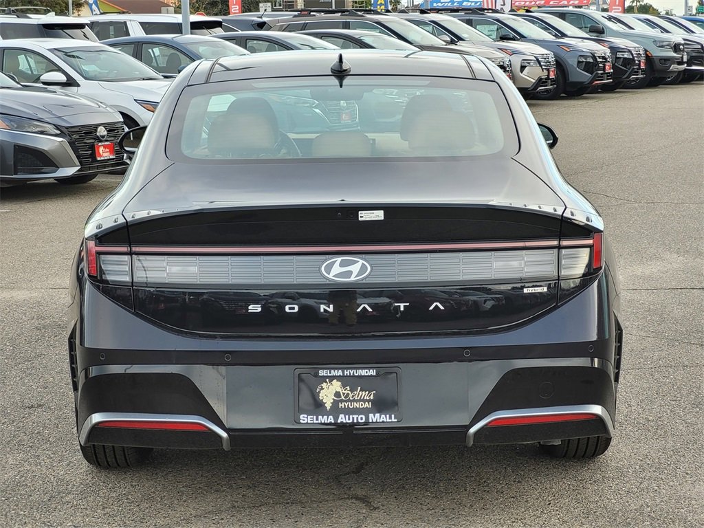 New 2025 Hyundai Sonata Limited image 5