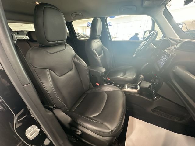 Used 2020 Jeep Renegade Limited w/ LED Lighting Group image 29