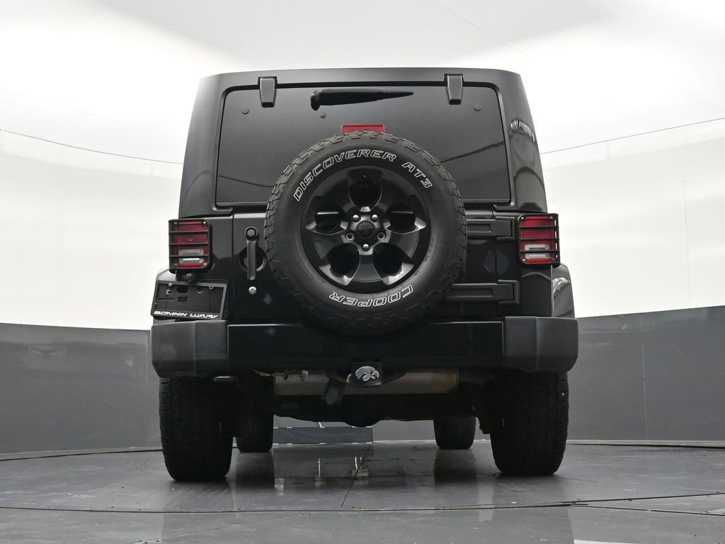Used 2015 Jeep Wrangler Unlimited Sahara AWD/4WD image 26