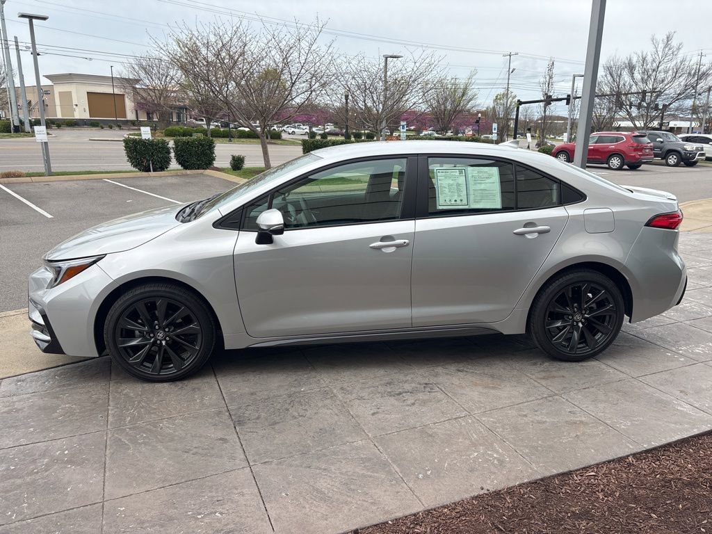 Used 2026 Toyota Corolla SE image 6