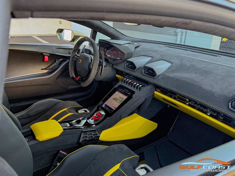 Used 2023 Lamborghini Huracan Tecnica RWD image 26