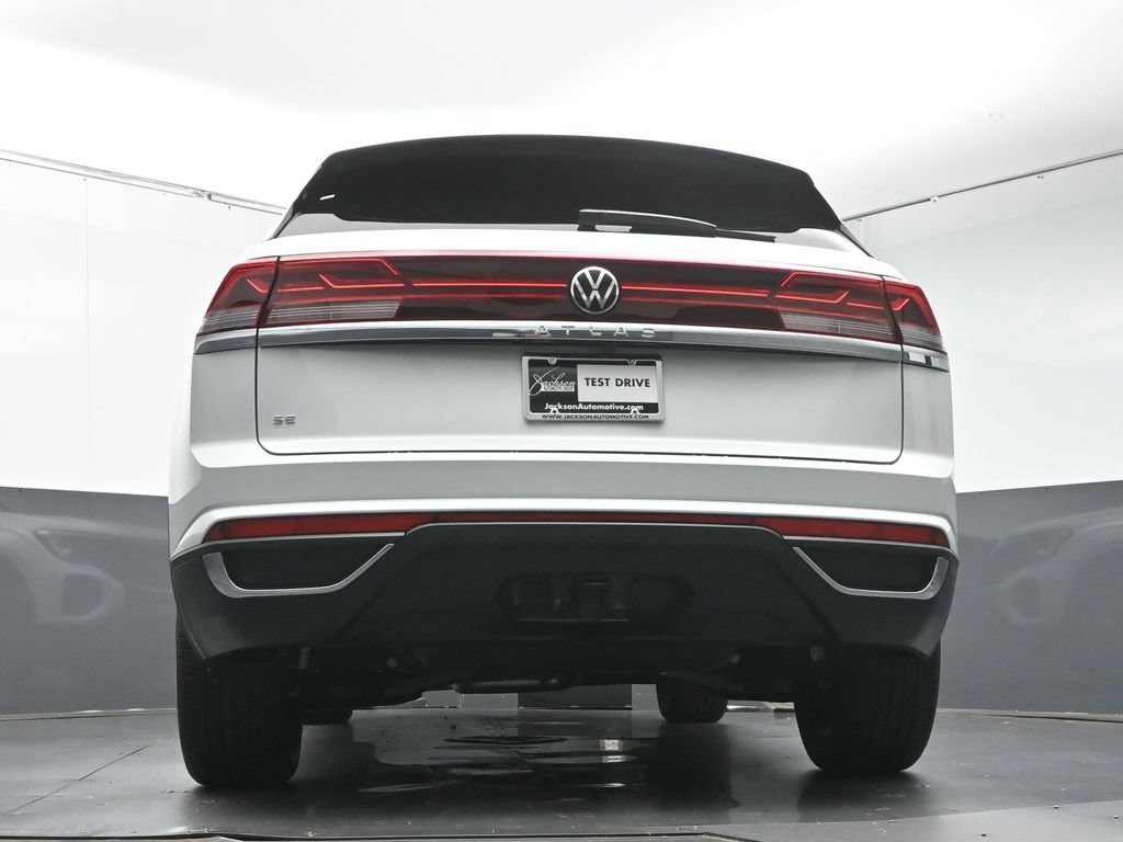 New 2026 Volkswagen Atlas Cross Sport SE FWD image 41