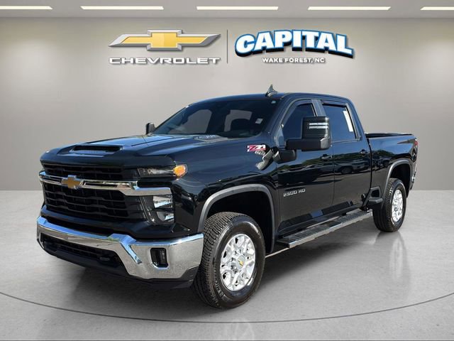 Used 2024 Chevrolet Silverado 2500 LT w/ Convenience Package image 9