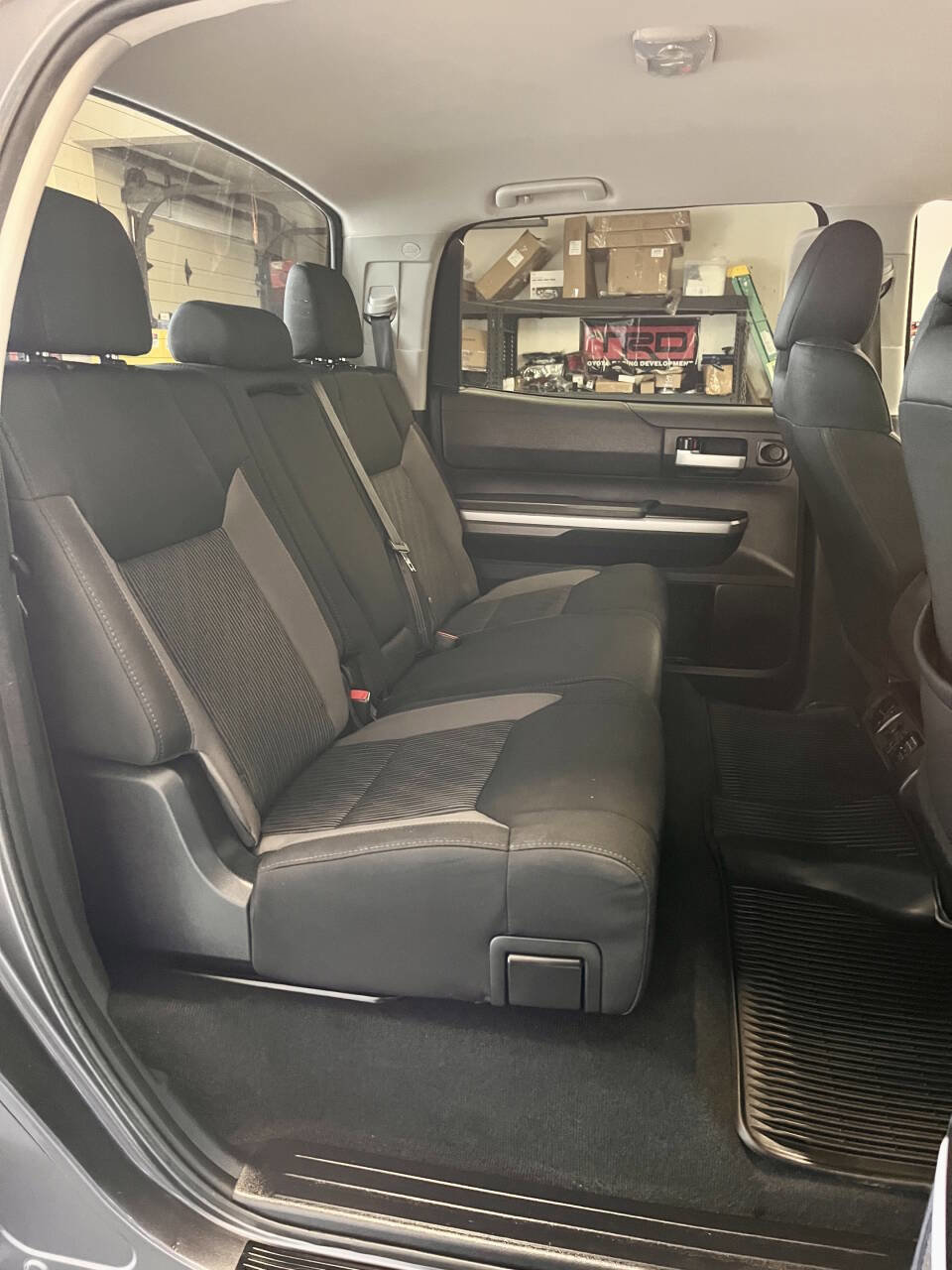 Used 2016 Toyota Tundra SR5 w/ TRD Off Road Package AWD/4WD image 21