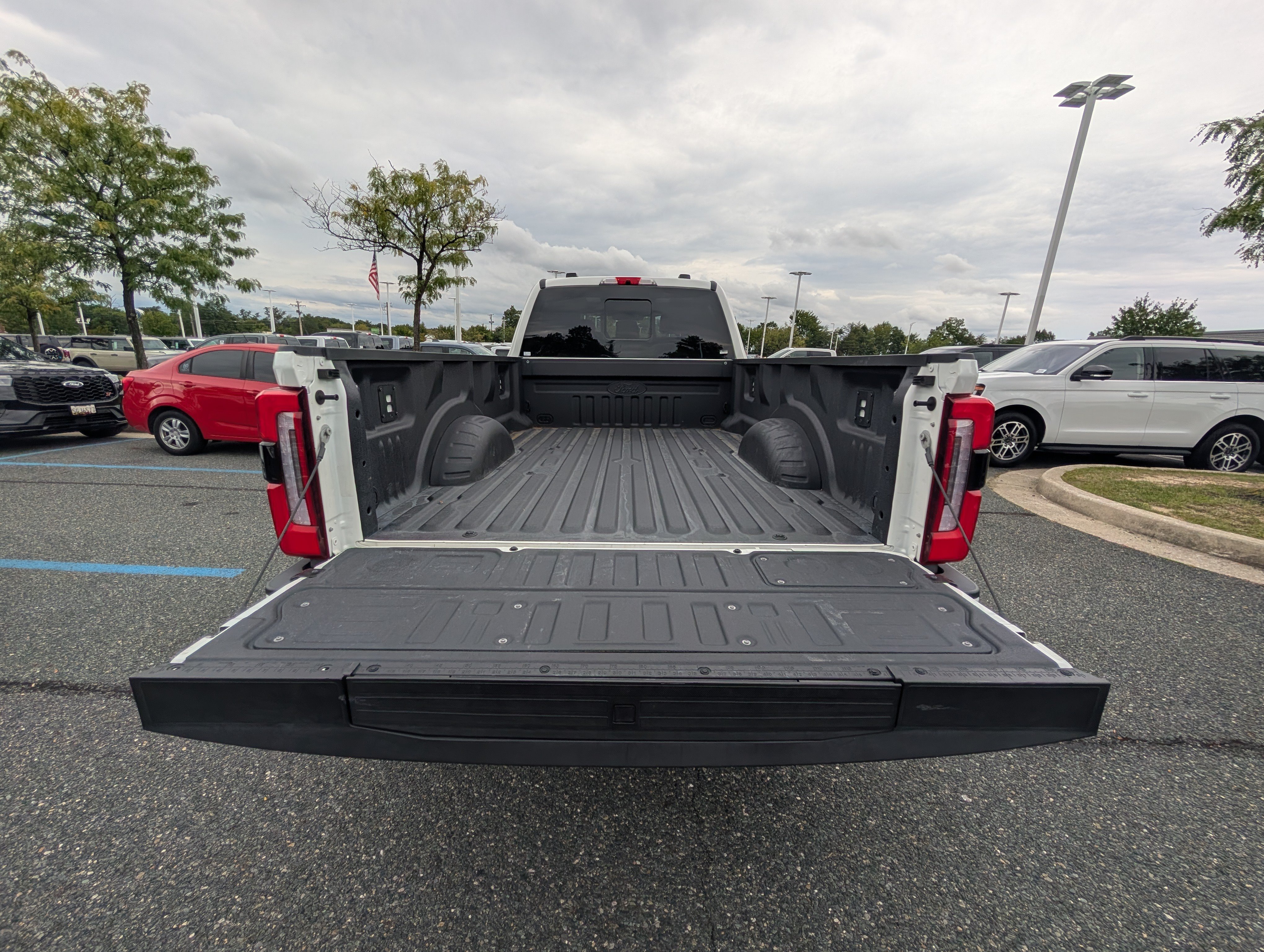Certified 2026 Ford F250 Platinum w/ FX4 Off-Road Package AWD/4WD image 14