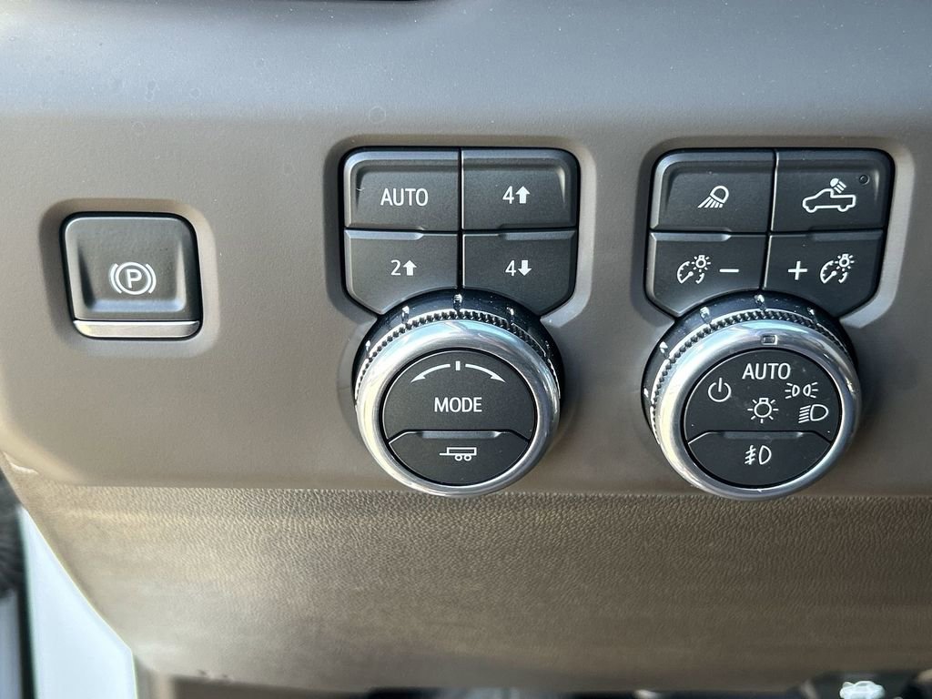 Used 2026 GMC Sierra 1500 Denali w/ Technology Package AWD/4WD image 18