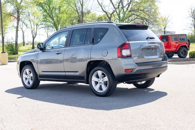 Used 2014 Jeep Compass Sport image 4