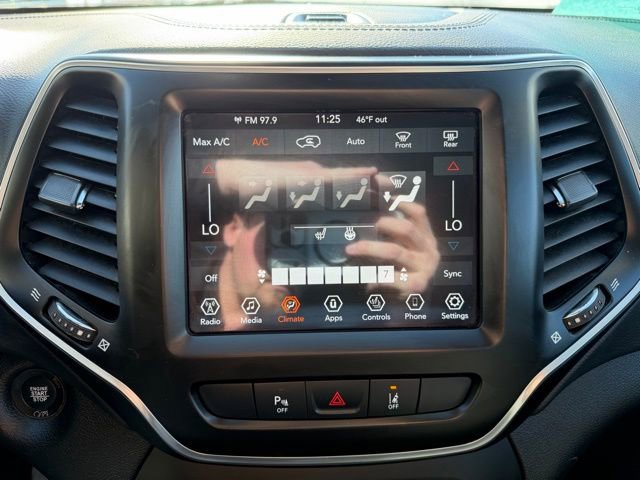 Used 2021 Jeep Cherokee Latitude Lux w/ Comfort/Convenience Group image 20