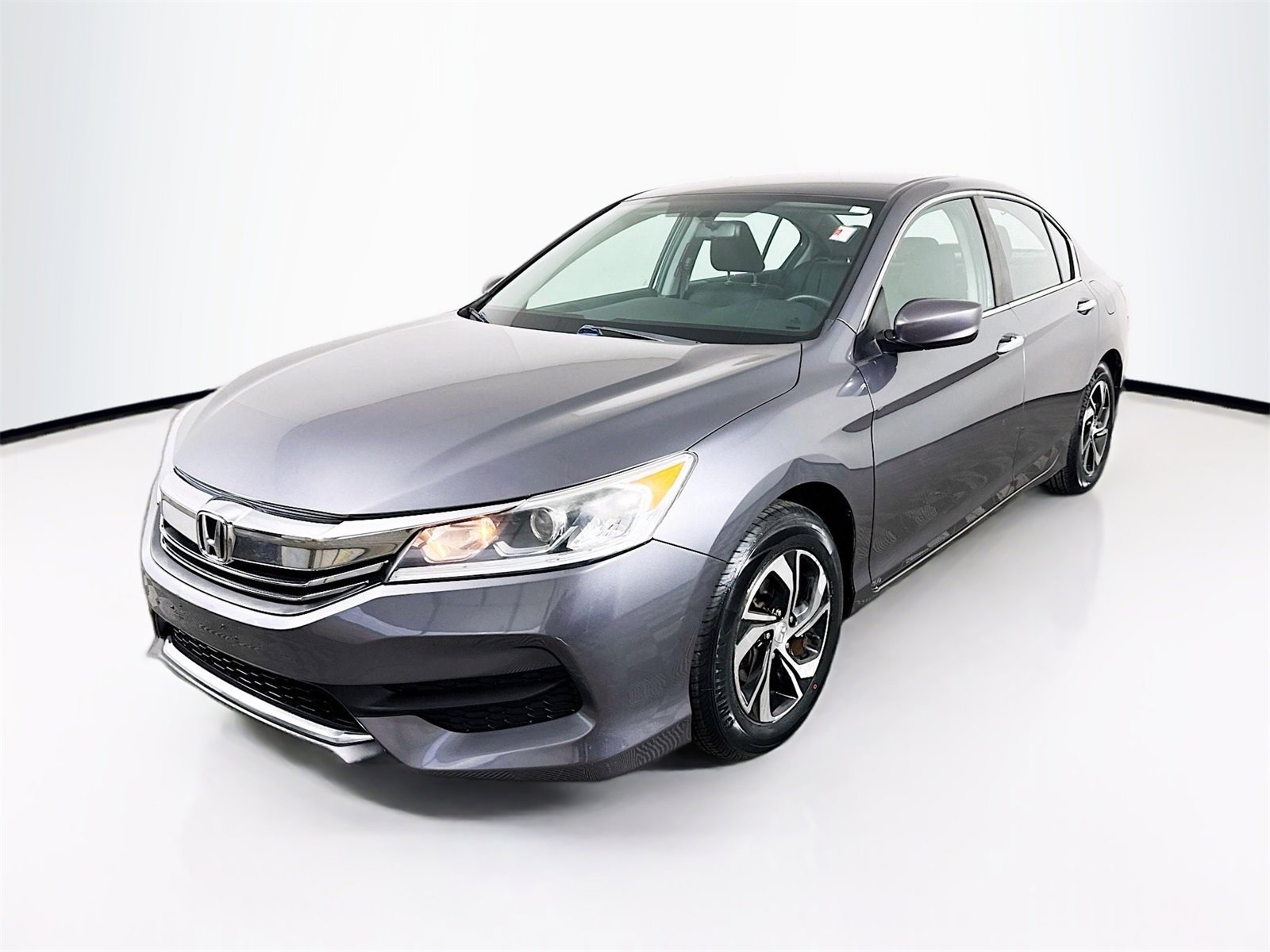 Used 2016 Honda Accord LX image 3