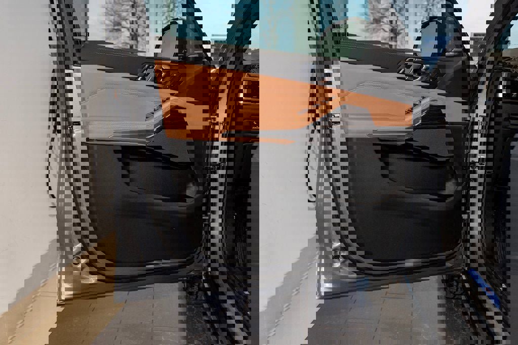 New 2026 BMW X5 xDrive40i w/ Climate Comfort Package image 12