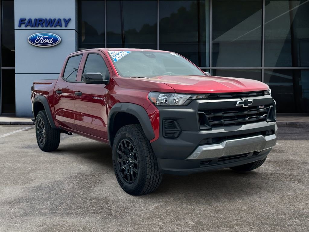 Used 2026 Chevrolet Colorado Trail Boss AWD/4WD image 2