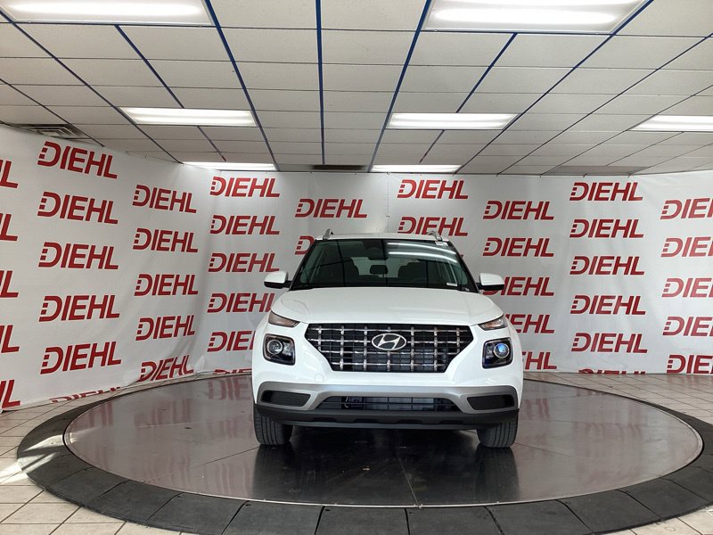 New 2026 Hyundai Venue SEL FWD image 2