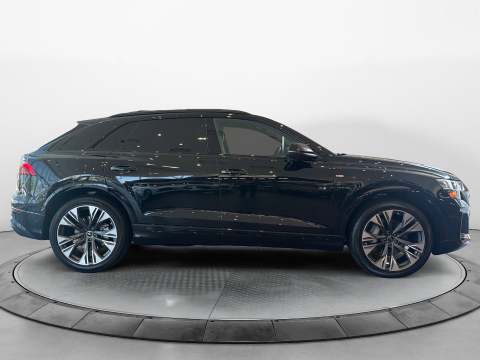 New 2026 Audi Q8 Premium Plus image 8