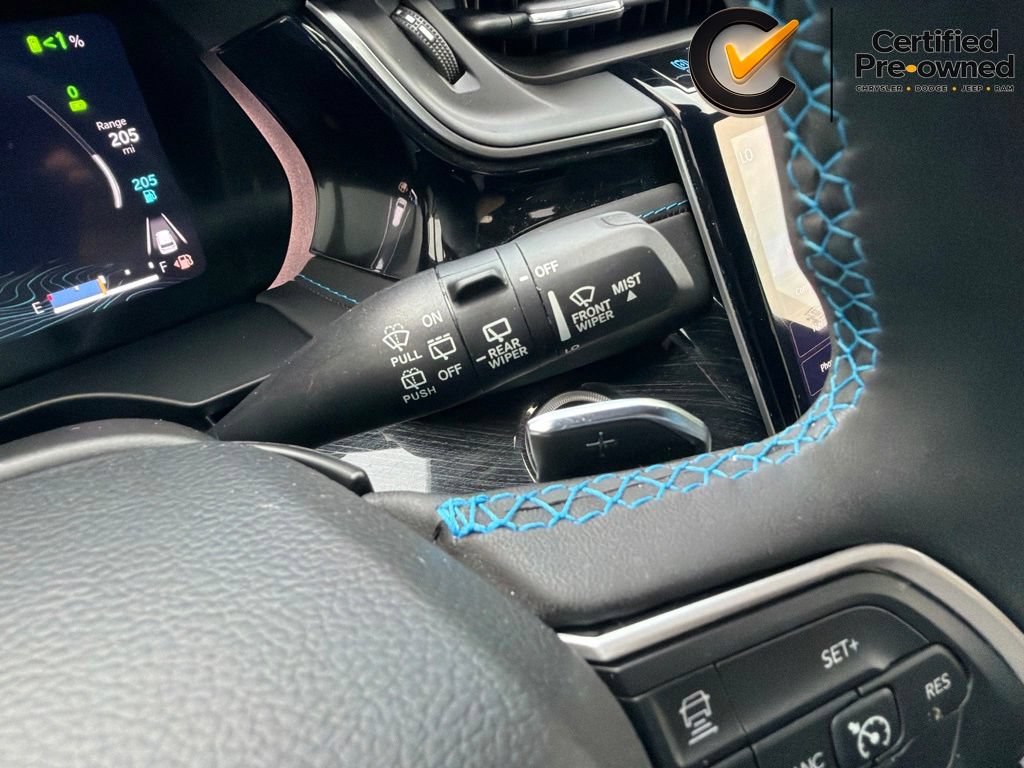 Certified 2022 Jeep Grand Cherokee Trailhawk w/ Advanced Protech Group II AWD/4WD image 80