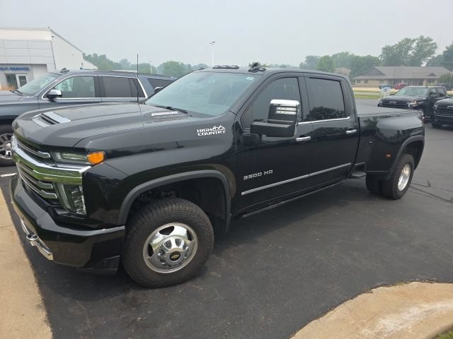 Used 2021 Chevrolet Silverado 3500 High Country w/ LPO, Hitch Package AWD/4WD image 5