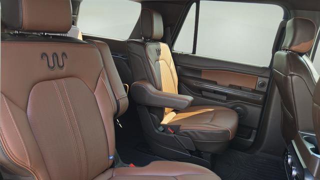 Used 2024 Ford Expedition King Ranch image 21