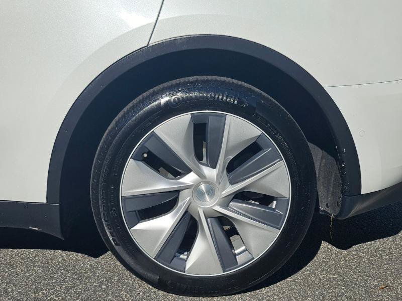 Used 2021 Tesla Model Y Long Range AWD/4WD image 19