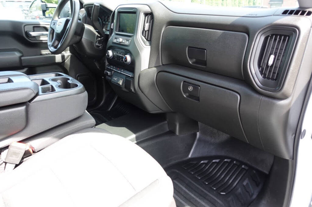 Used 2024 Chevrolet Silverado 1500 W/T w/ WT Value Package AWD/4WD image 34