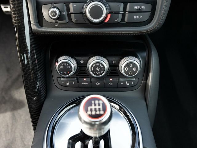 Used 2015 Audi R8 V10 image 45