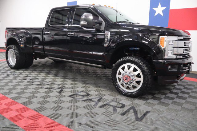 Used 2017 Ford F350 Platinum w/ Platinum Ultimate Package AWD/4WD image 23