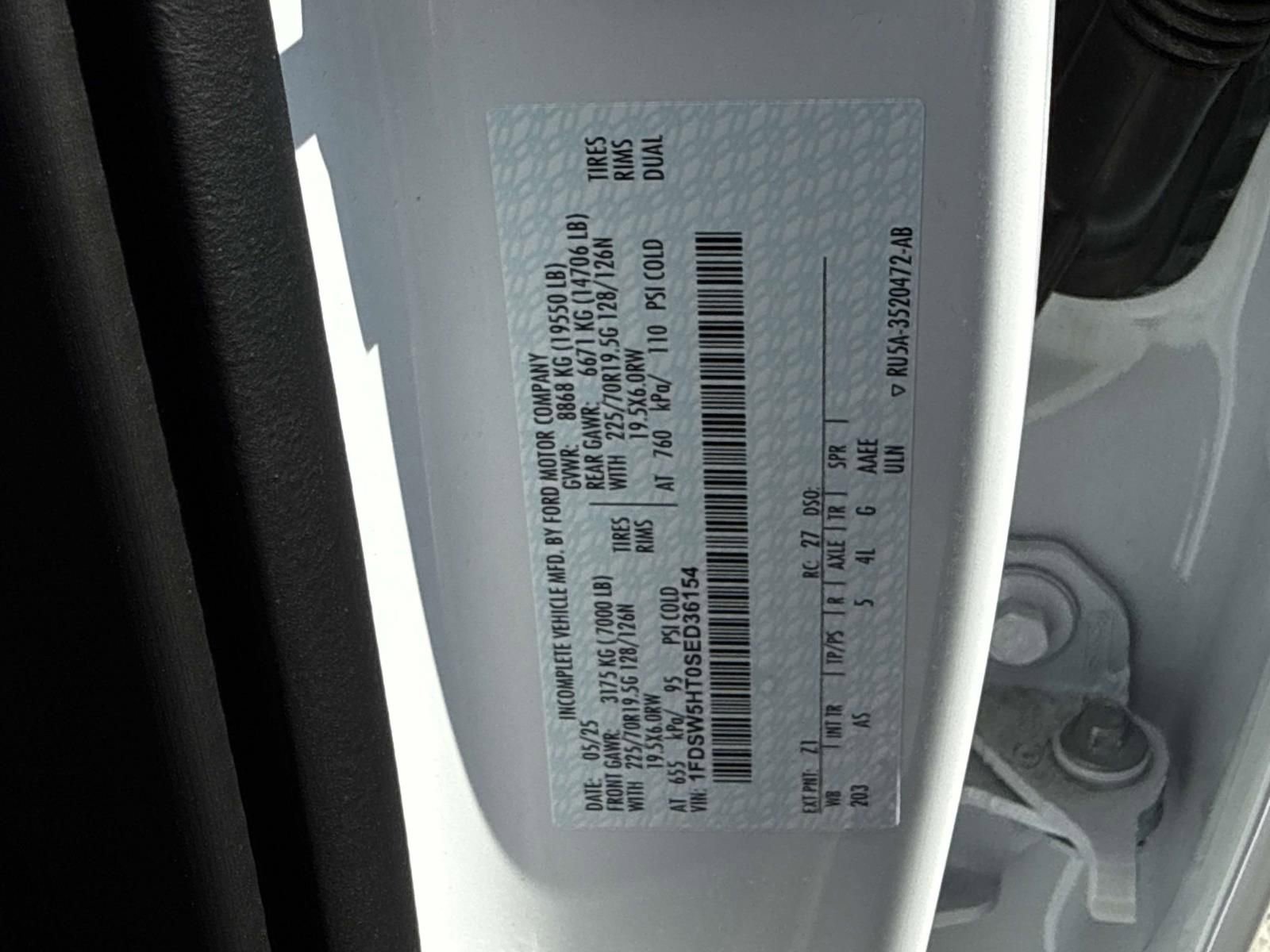 New 2025 Ford F550 4x4 Crew Cab image 21
