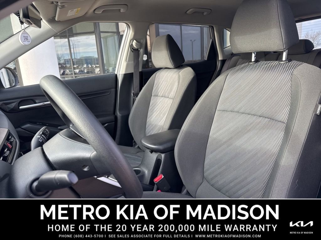 Used 2025 Kia Seltos LX image 16