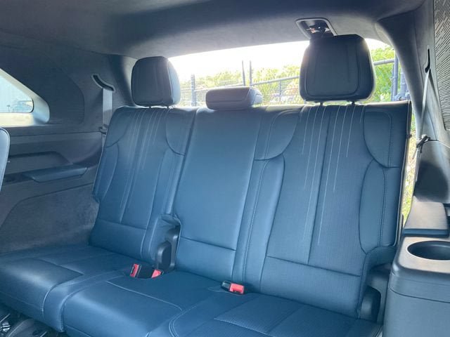 New 2025 Cadillac Escalade IQ Luxury 2 AWD/4WD image 16