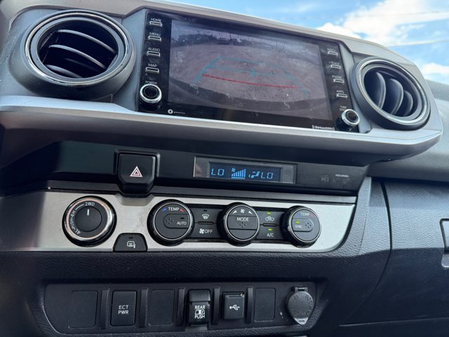Used 2021 Toyota Tacoma SR5 AWD/4WD image 16