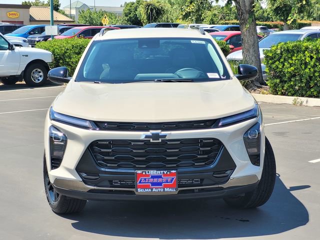 New 2026 Chevrolet Trax ACTIV FWD image 2