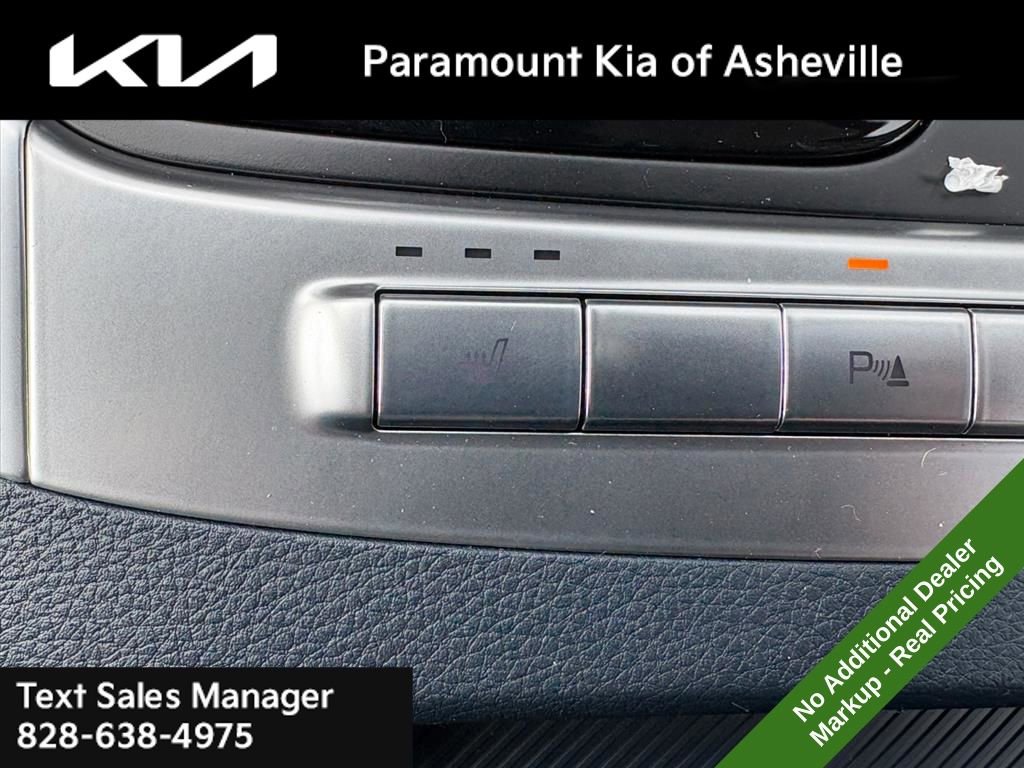 New 2026 Kia Carnival EX image 15