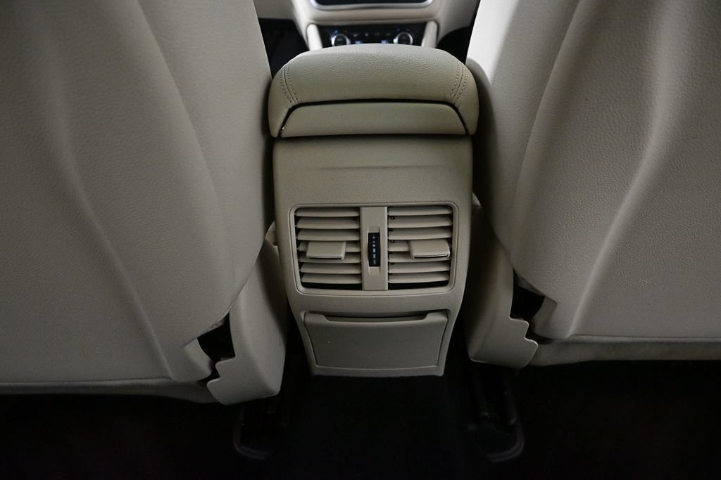Certified 2020 Mercedes-Benz GLA 250 4MATIC image 19