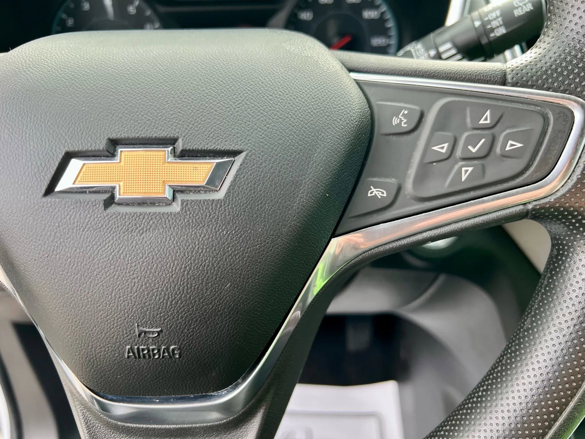 Used 2021 Chevrolet Equinox LS w/ LS Convenience Package image 27