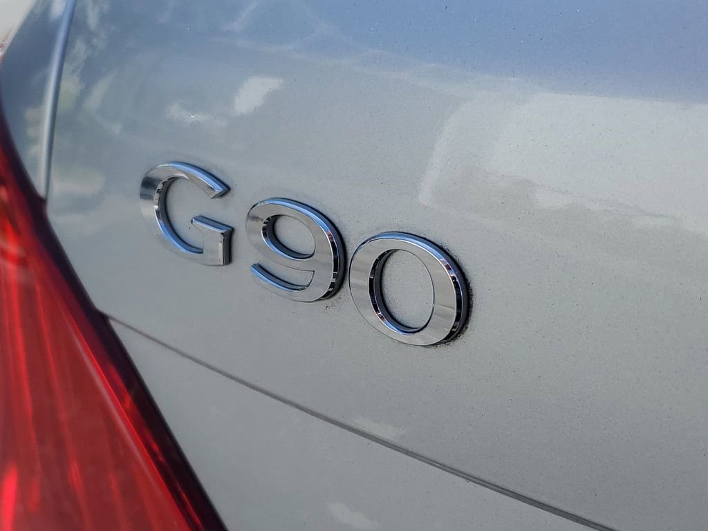 Used 2017 Genesis G90 3.3T Premium image 7