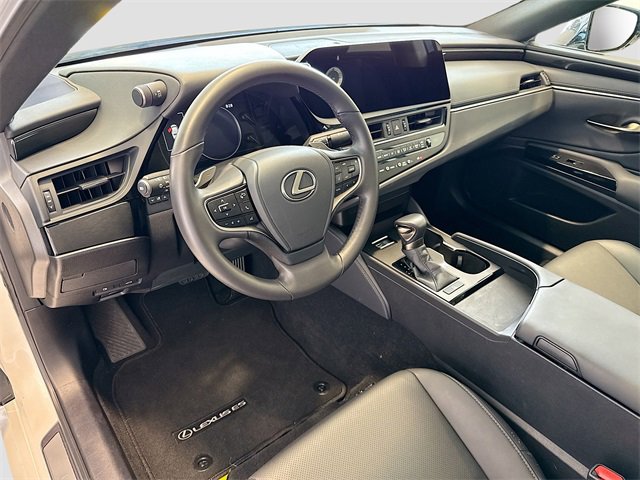 Used 2025 Lexus ES 350 350 image 9