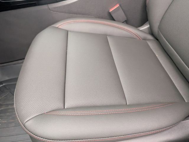 New 2026 Chevrolet Trax RS w/ Sunroof Package image 23