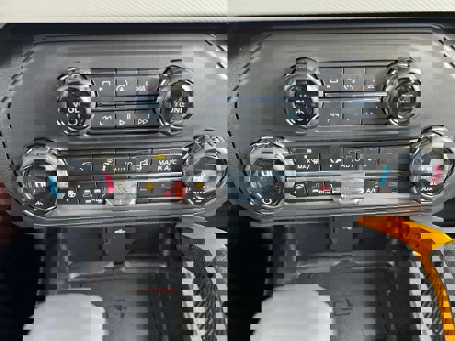 New 2023 Ford Bronco Badlands image 37