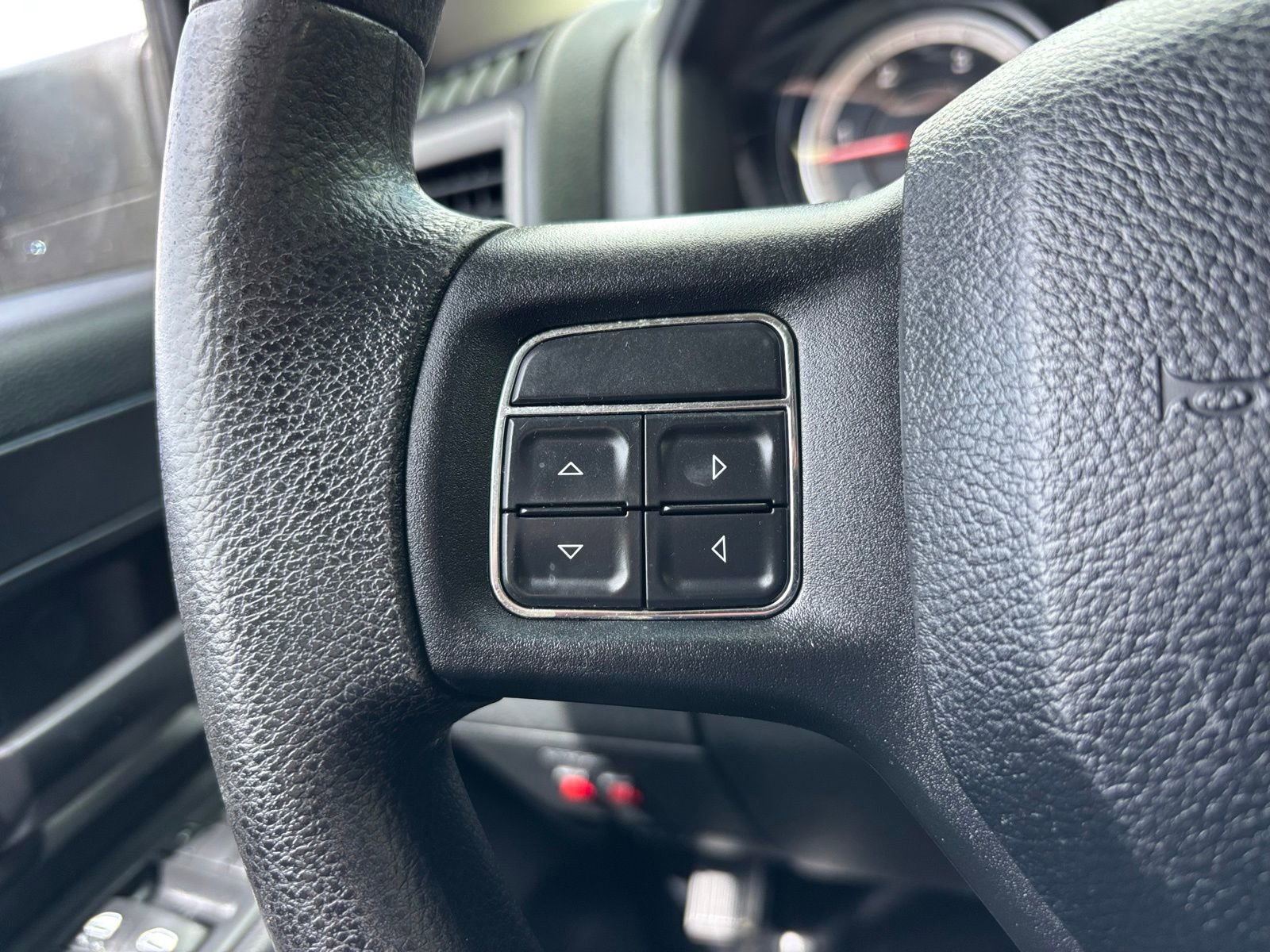 Used 2016 RAM 3500 Tradesman w/ Chrome Appearance Group AWD/4WD image 23
